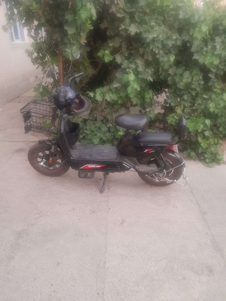 Skuter elektro sotiladi
