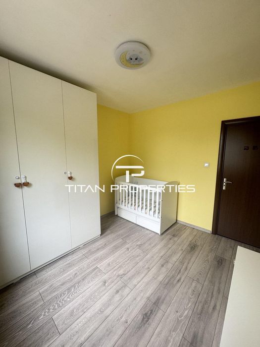 Продава се Тристаен апартамент в Пловдив, Христо Смирненски - 90 кв.м за 1945 €/кв.м - Снимка #7