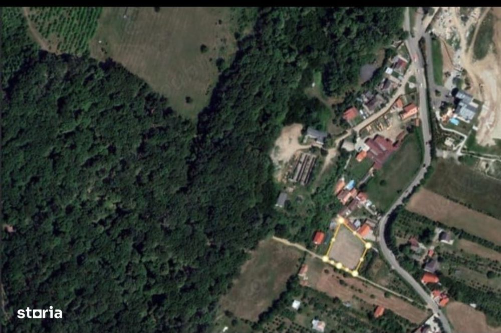 Teren Intravilan 2000 mp spre vanzare in Tocile