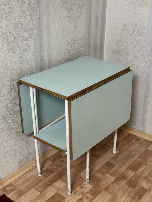 Продается кух стол