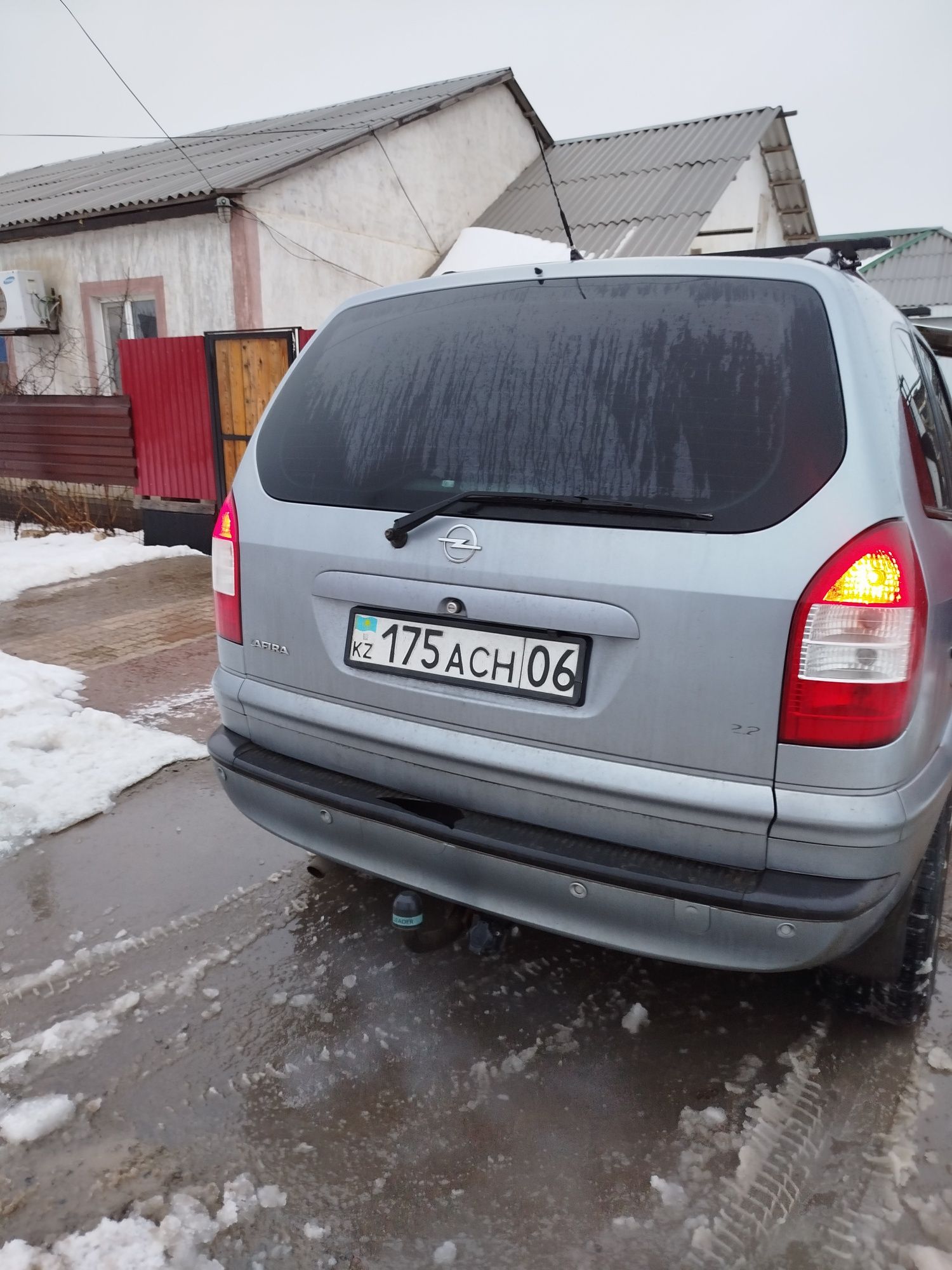опель зафира 2004