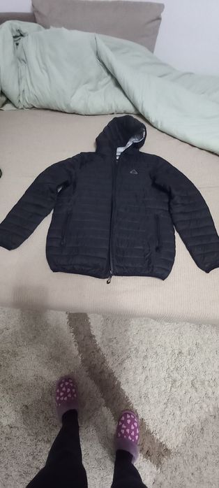 Geaca băiat, Reserved