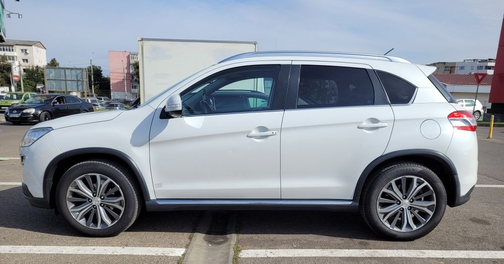 Peugeot 4008 2012