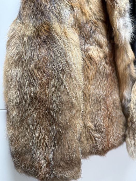 Vand haine de blana naturala vulpe+ caciula