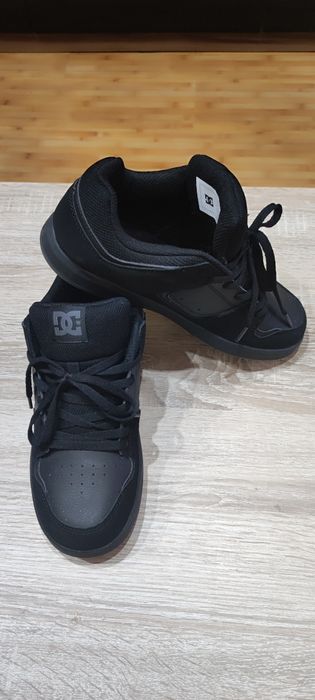 Adidași DC shoes original, 39