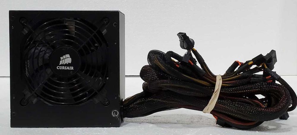 Sursa Corsair 600W CX600, 80+ Bronze, 6xSATA, 4xMolex, 2x6+2pin Pci-e