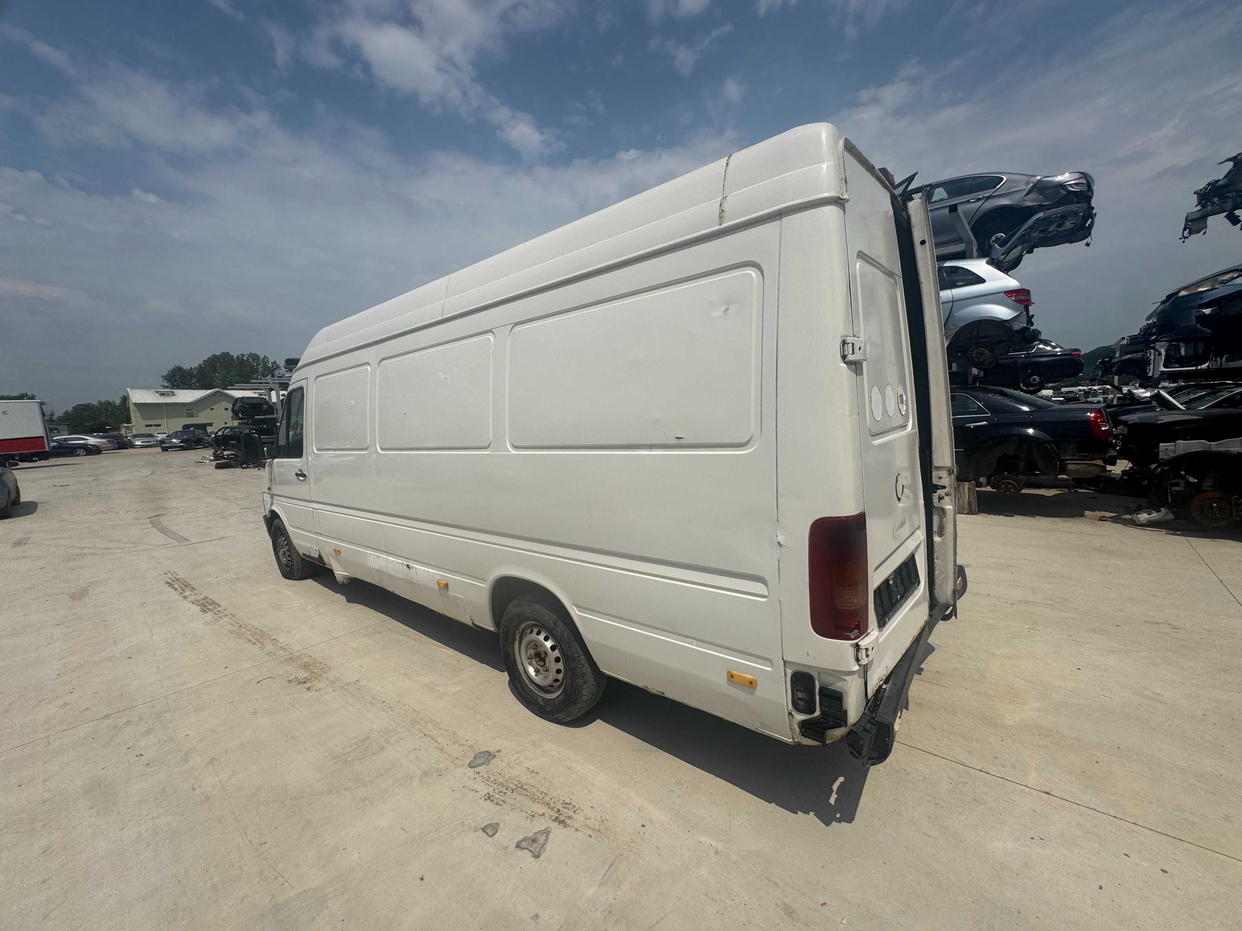 Dezmembrez Volkswagen LT 35 2.5 TDI