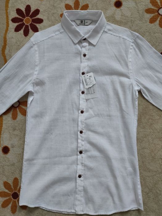 2бр. бели ризи за  15лв. общо!