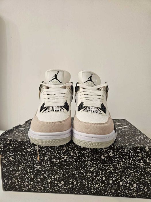 Air Jordan 4 Retro Military Black