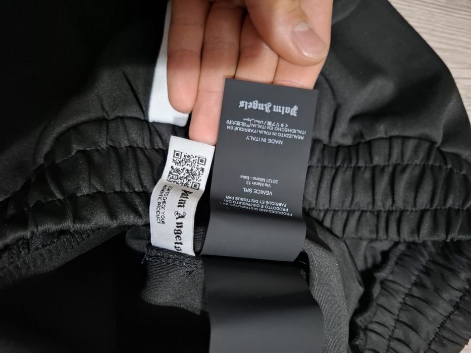 Vând pantaloni palm angels