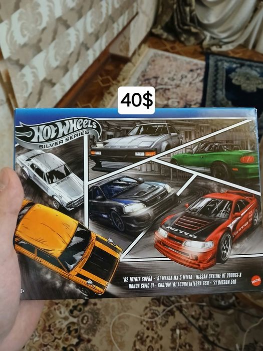 hot wheels mini gt