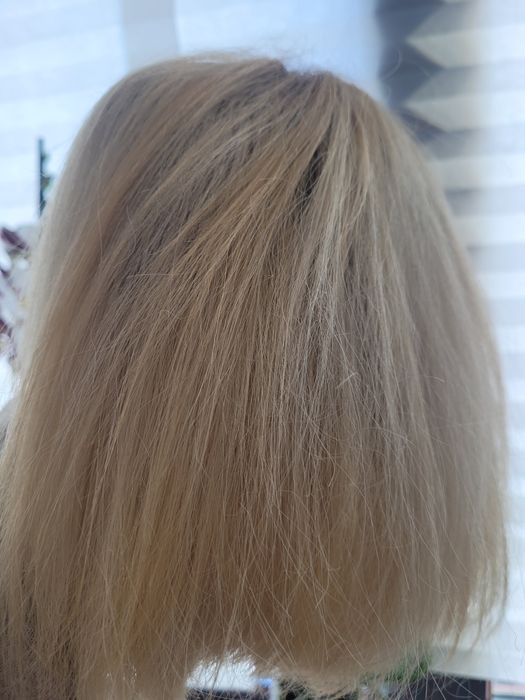 Vând peruca par natural