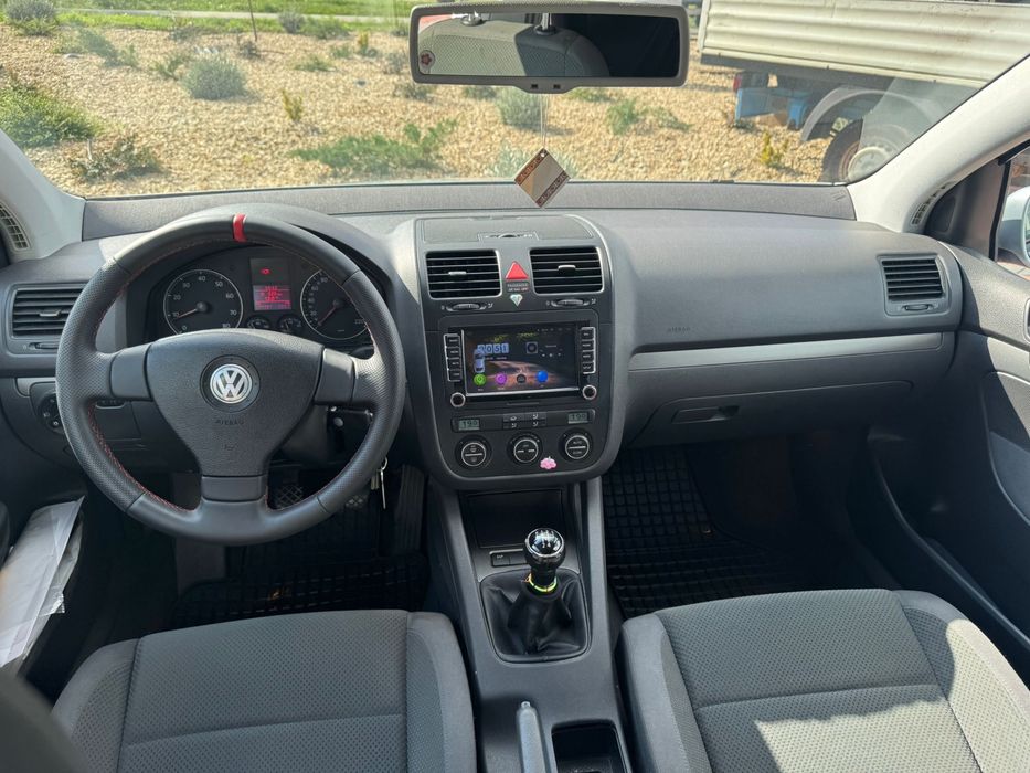 Volkswagen Golf 5 Benzina