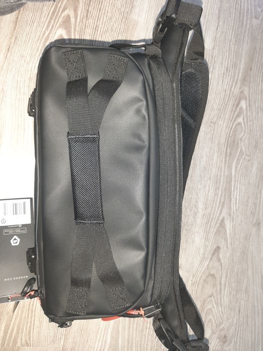 Geanta foto WANDRD ROGUE neagra 9 litri