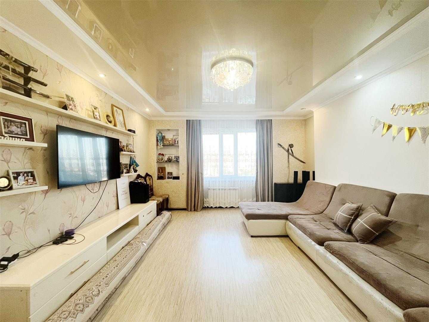 3-х ком ул/пл 89 кв.м на 8 мкр. 10 этаж/10. ПОМОЩЬ В ИПОТЕКЕ!