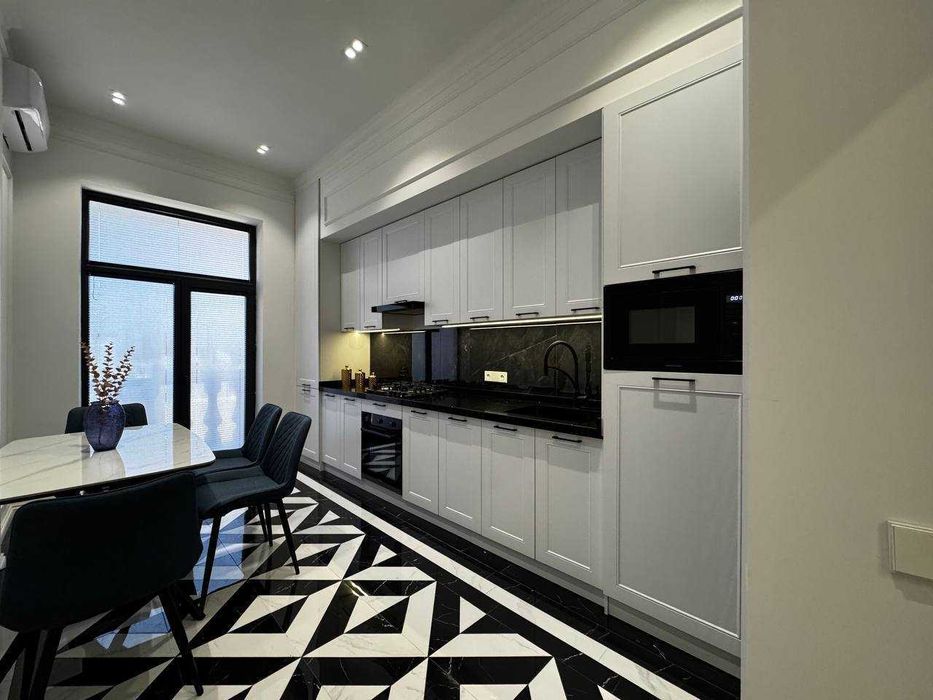 Продается квартира на Махтумкули 3 комнатная по выгодной цене ID03