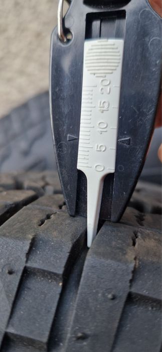 Джанти с гуми за Toyota Hilux 205/80R 16  2012г 5х114.3