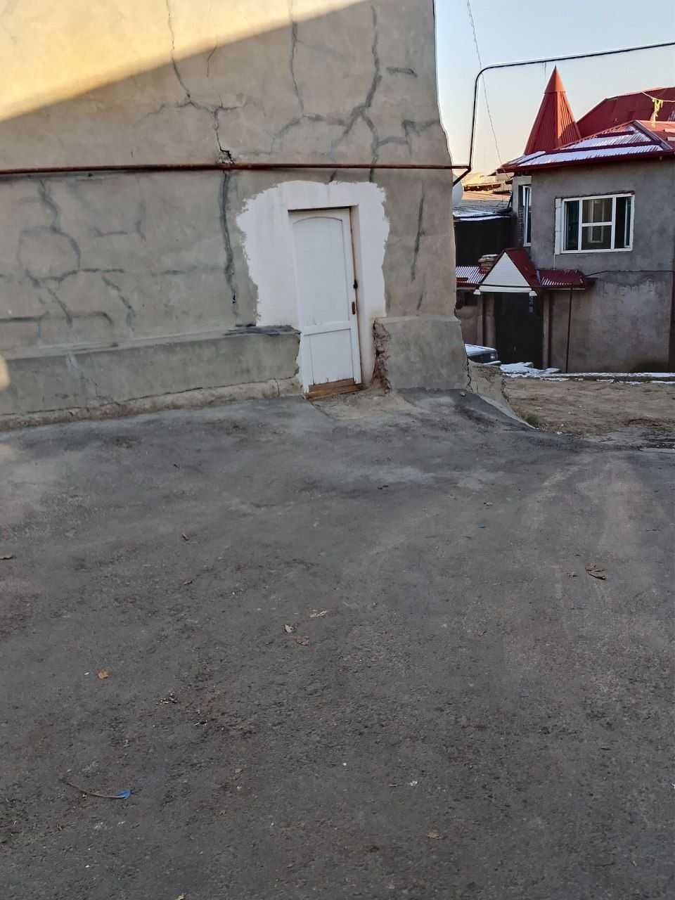 Xovli sotiladi olmazor tumani