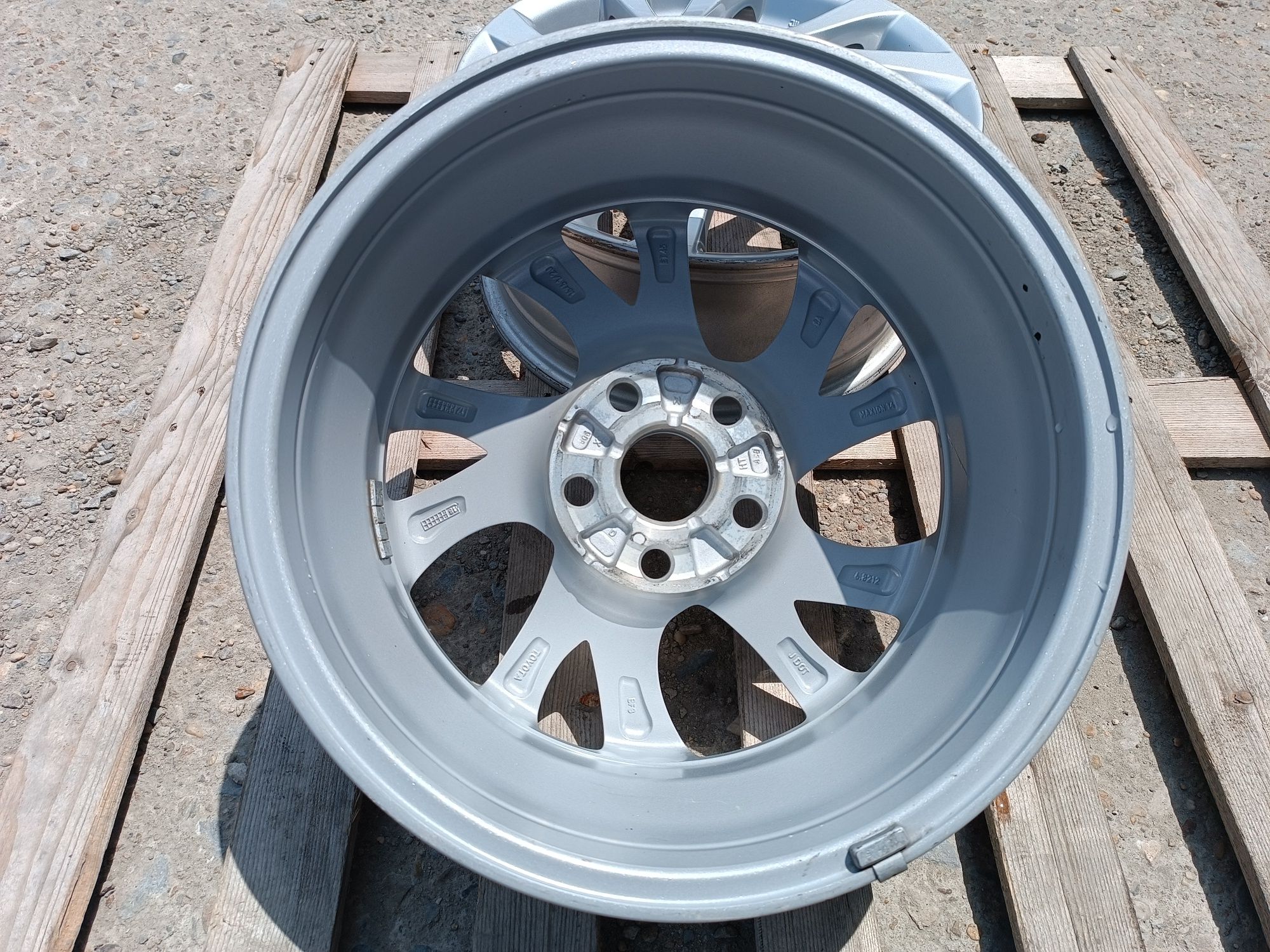 2бр лети джанти 16ки 5х114.3 Toyota