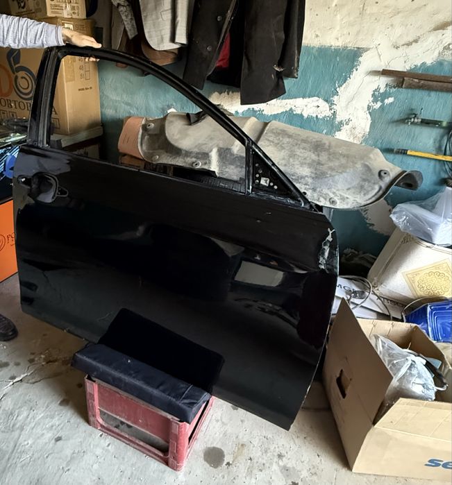 Продам дверь от Камри 40