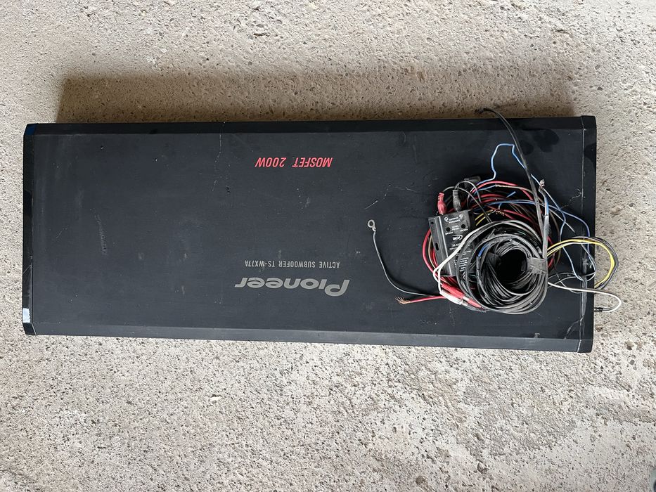 Vand subwoofer Pioneer 200w