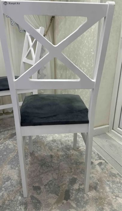 Стулья в отличном состоянии как новые