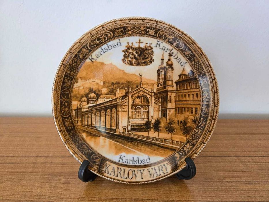 Сувенир-тарелка, виды города «Карловы Вары» (Чехия)