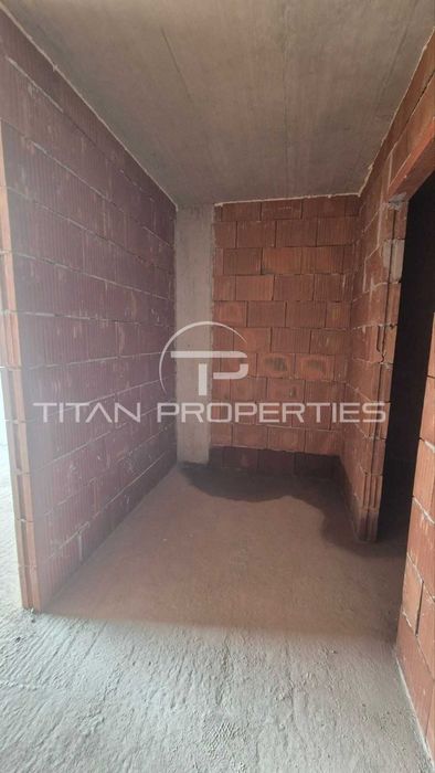 Продава се Тристаен апартамент в Пловдив, Христо Смирненски - 142 кв.м за 1480 €/кв.м - Снимка #8