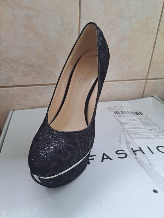 Pantofi dama ,marime 39