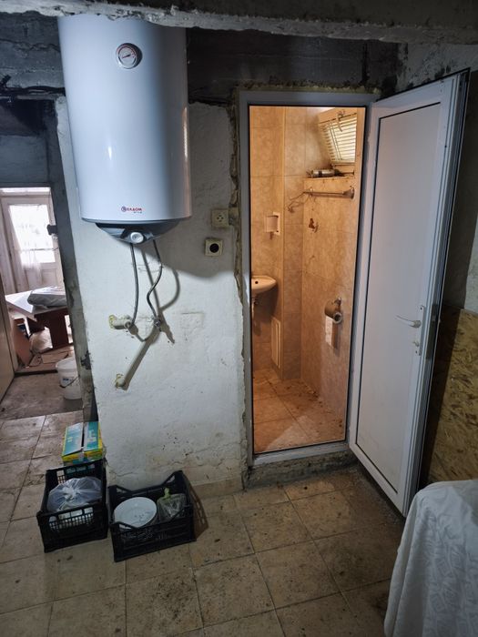 Втори етаж от двуетажна къща от собственик