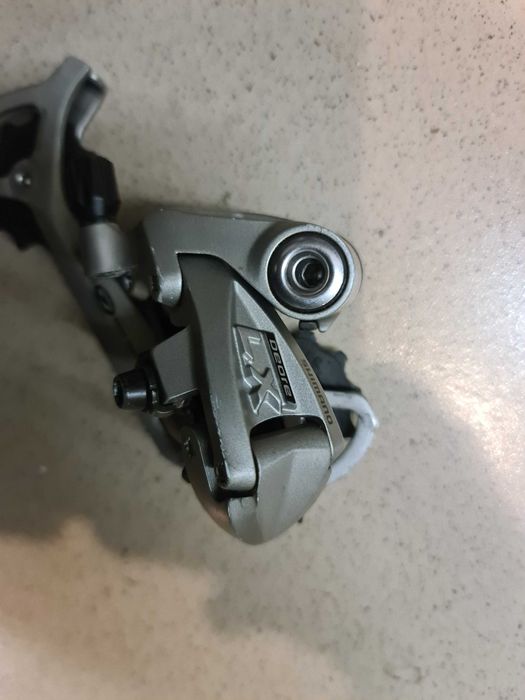 Висок клас заден дерайльор обтегач декланшор Shimano SLX за 9 скорости