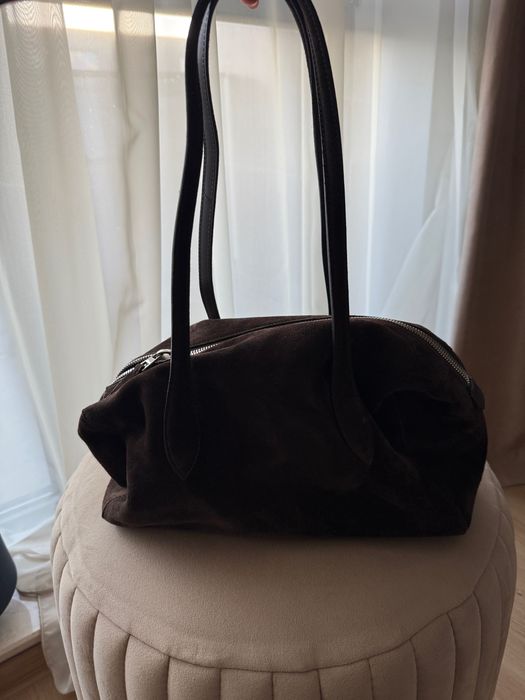 Кафява чанта от естествен велур Massimo Dutti