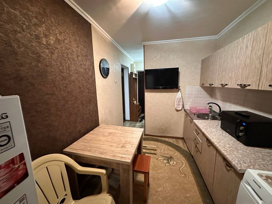 Аренда чиланзар торновый центр  1/4/4 с ремонтом