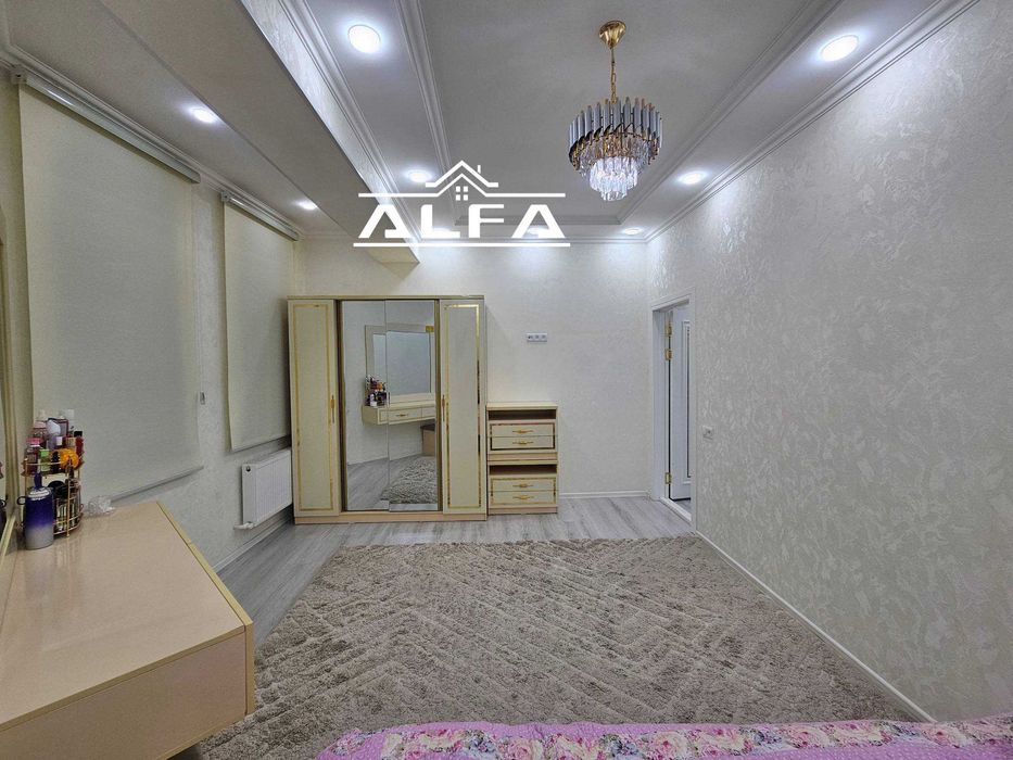 Buxoroda xonadon uy kvartira sotiladi 2 xonali 65m² 4-qavat.