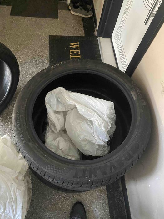 Гуми за автомобил