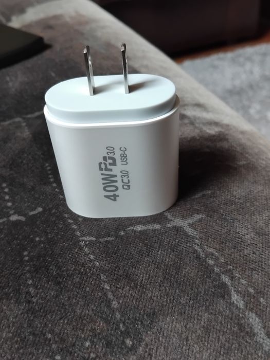 Incarcator rapid /Adaptor la priza USA/Japan ,Nou