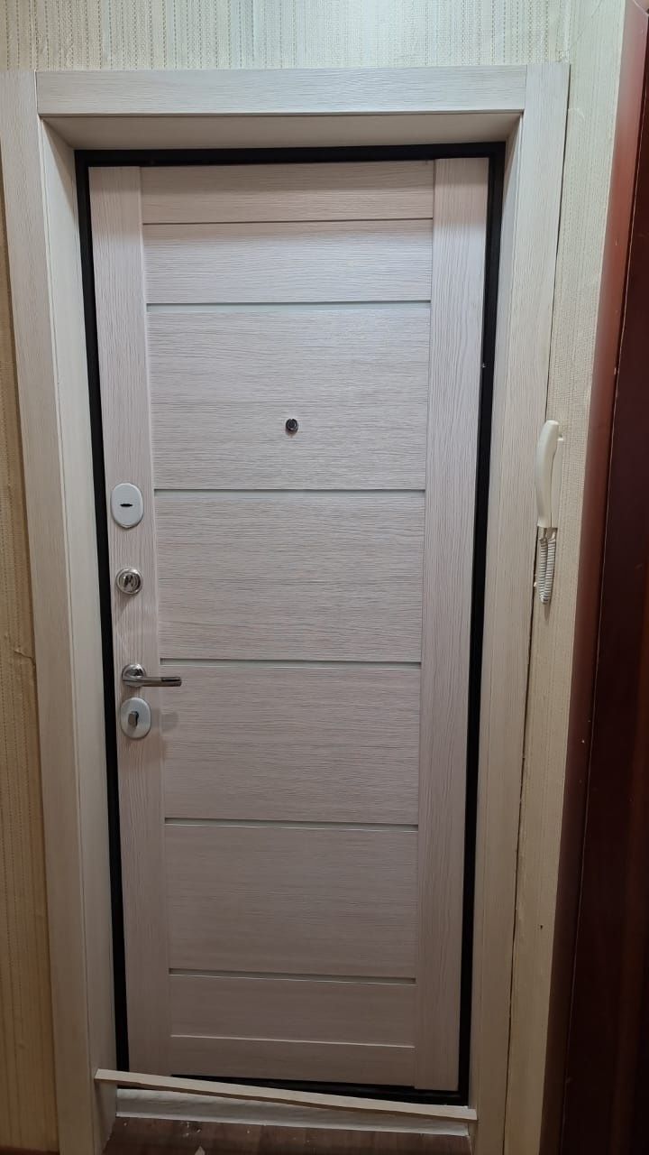 Продам 1 квартиру в 7 мкр