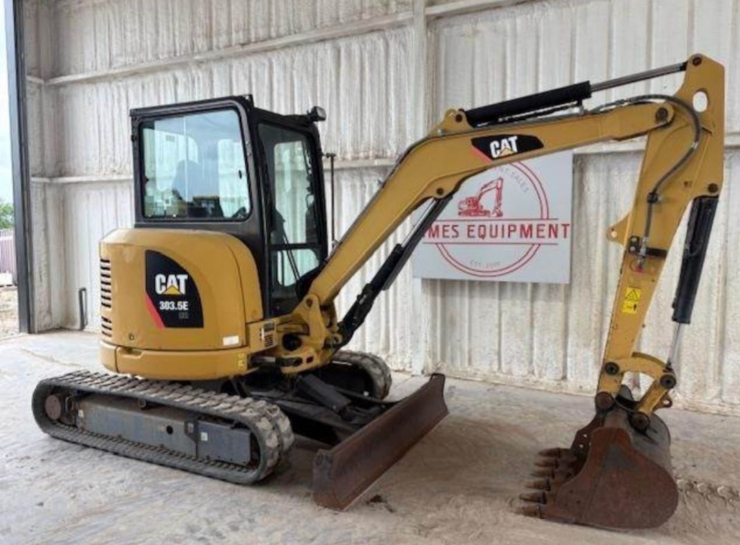 Execuție săpături șanțuri fundații – miniexcavator CAT 3,5 t + transp