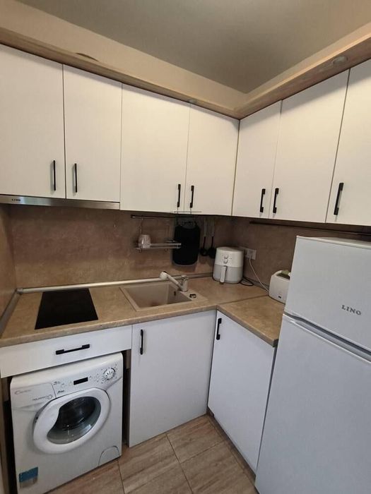 Дава се под наем Двустаен апартамент в Бургас, Зорница - 54 кв.м за 510 € - Снимка #1