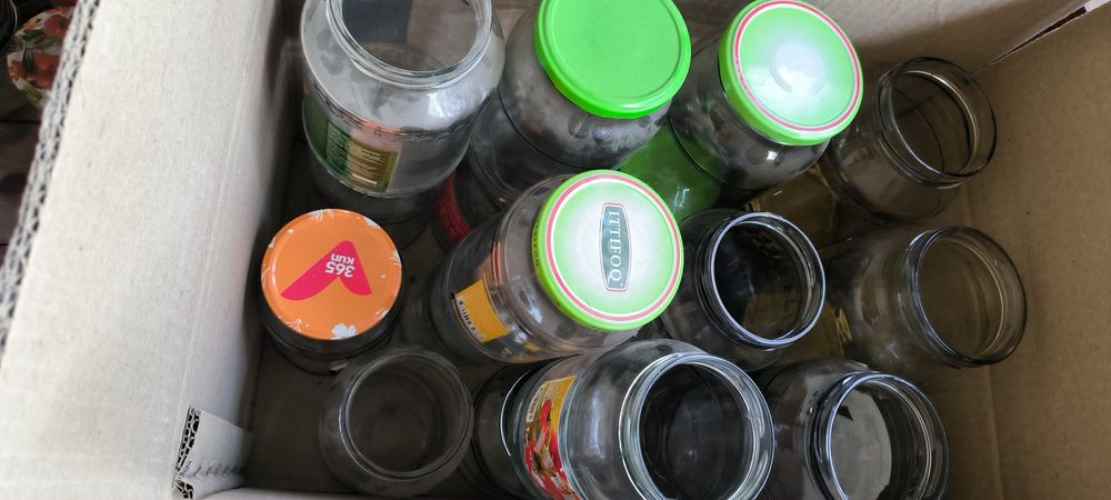 Банки разных размеров