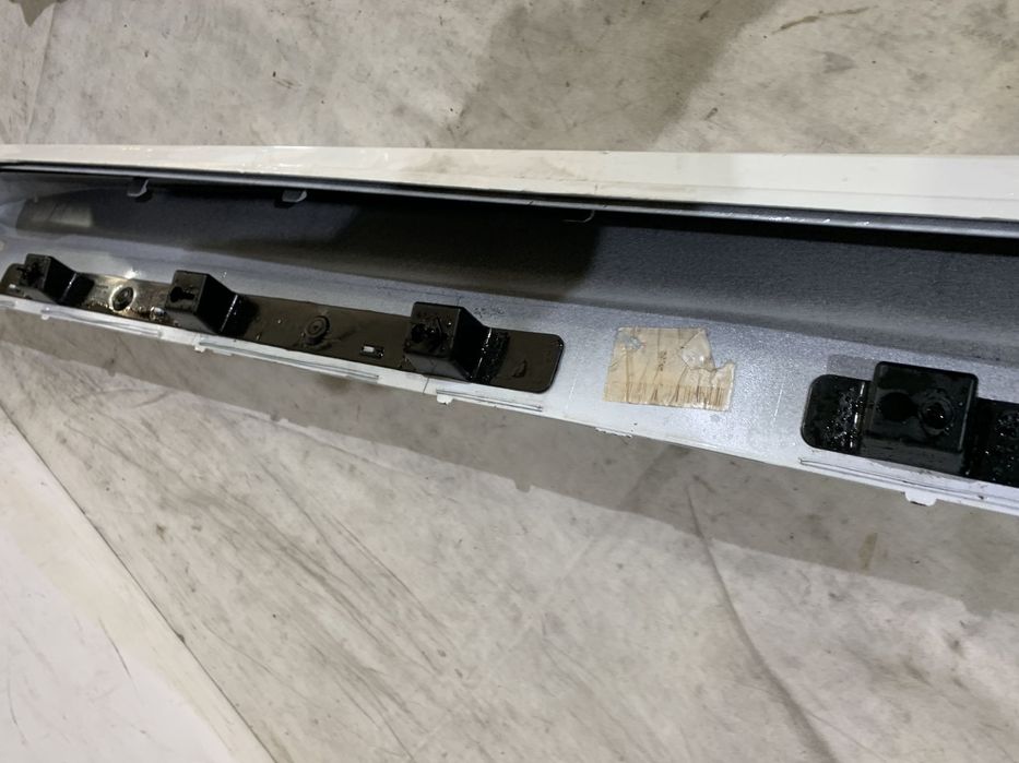 Prag dreapta Volvo XC90, 2015, 2016, 2017, 2018, 2019, 2020, 2021, 2022, cod origine OE 31672371.