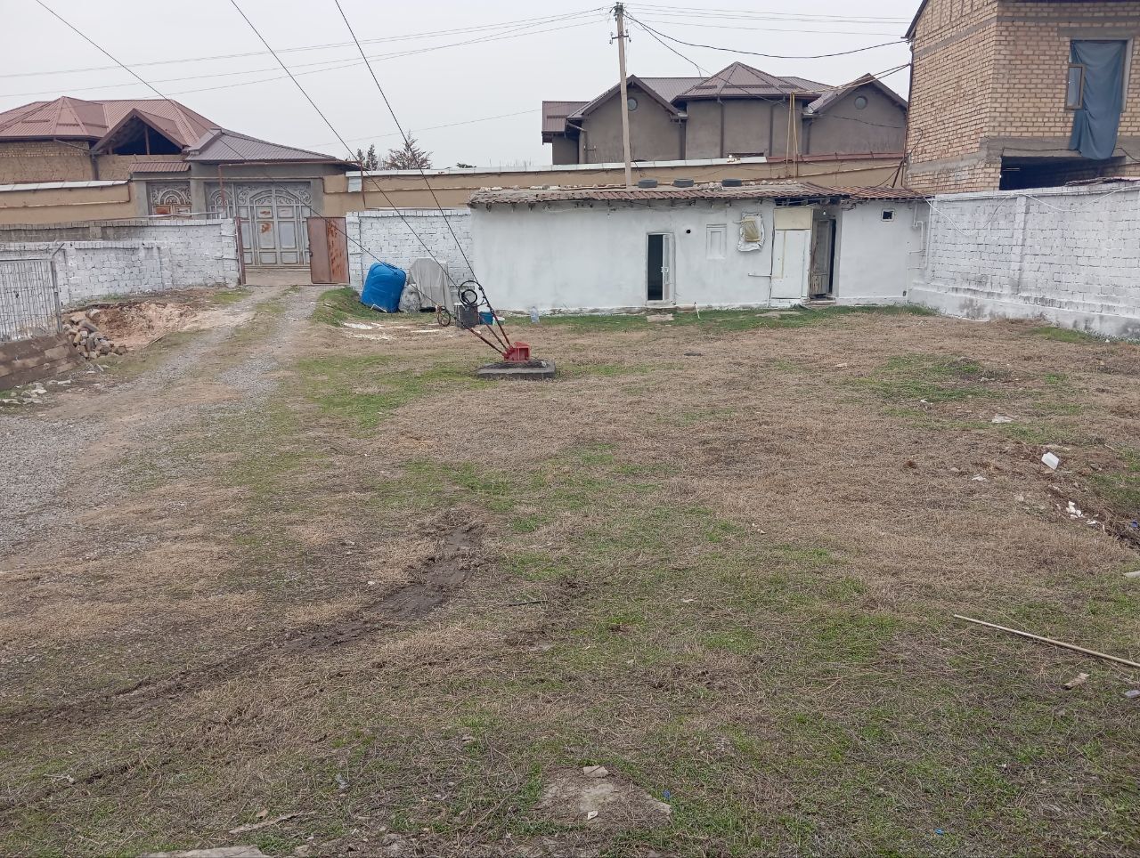 Toshkent viloyati Zangiota tumani 11 sotik joy