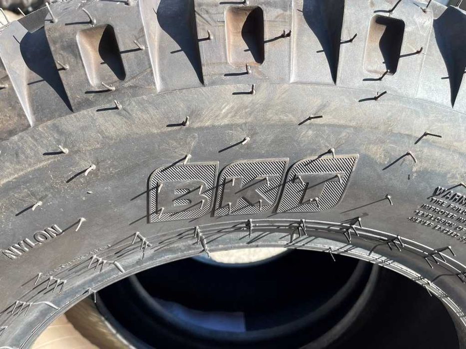 Sip Sempeter tornado 70 Cauciucuri noi de culegator 13.0/65-18 16PR