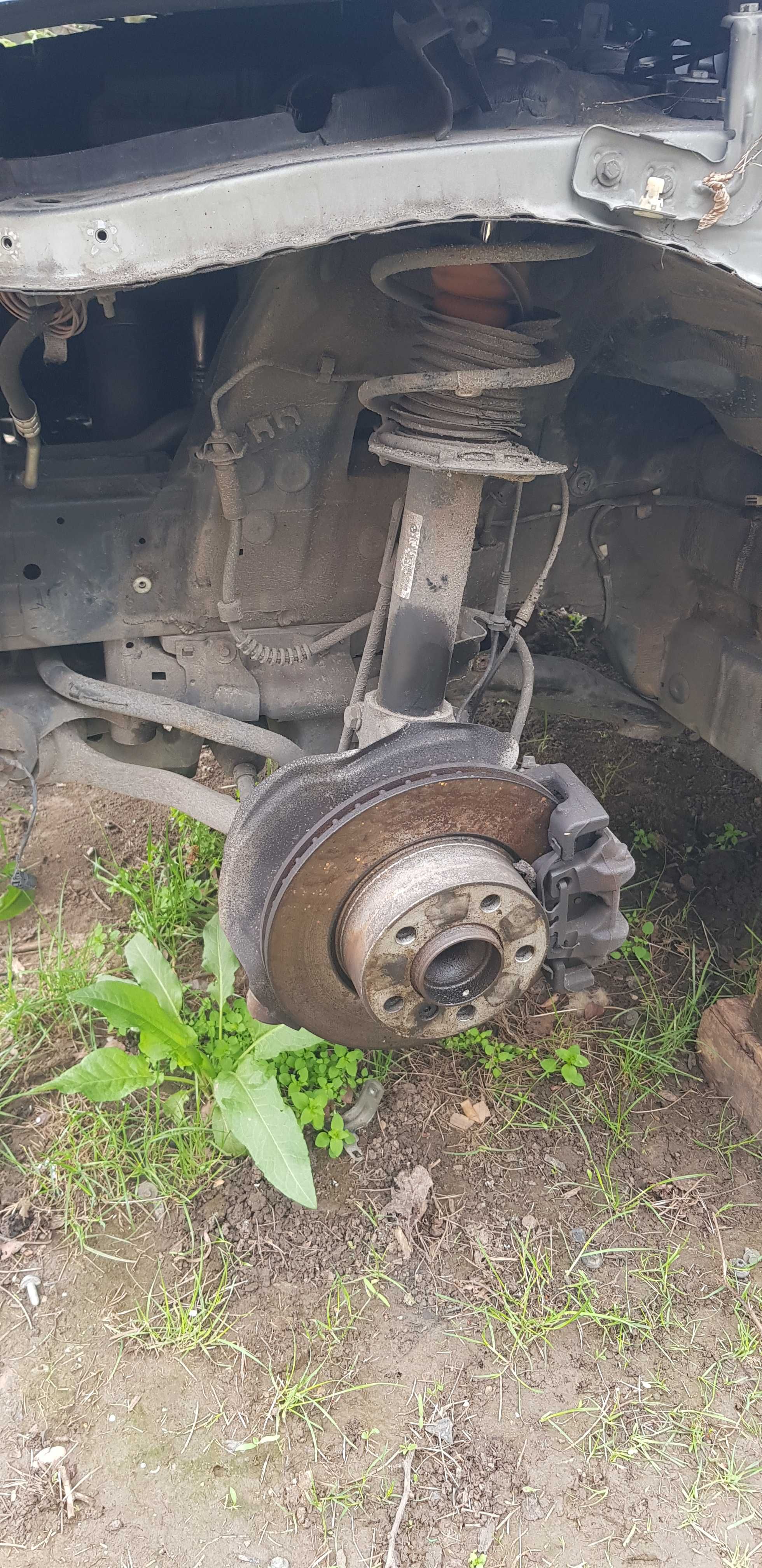 Dezmembrez BMW F20 motor turbina N47D20C Cutie viteze Bara usa capota
