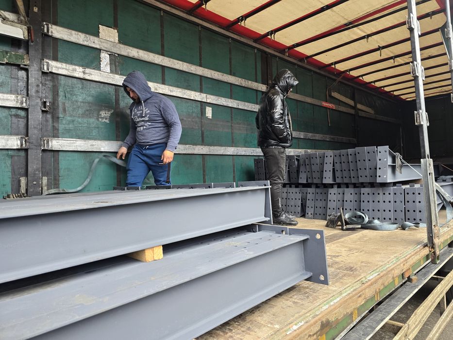 Hala metalica 10x20m la 4800 euro structura pe suruburi depozitare