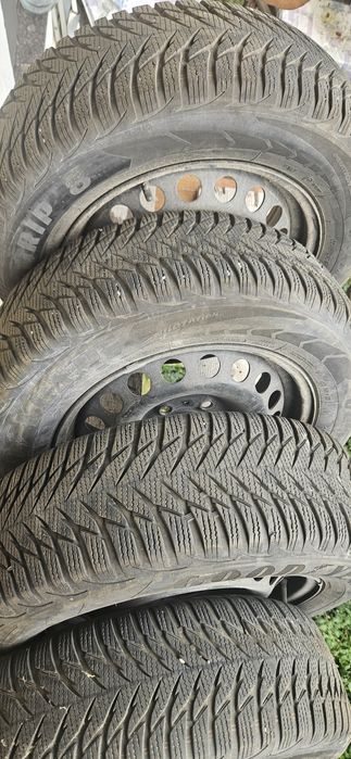 195/65/15 iarna goodyear