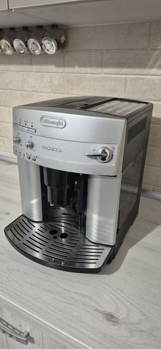 Vand espresor cafea delonghi