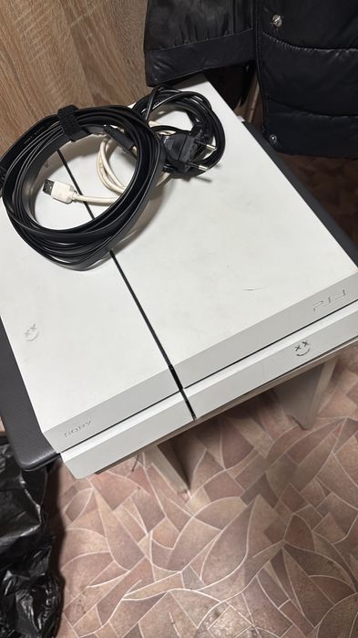 PS4 in excellent condition
