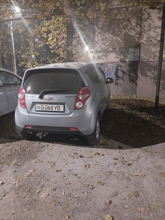 Spark  2016 yil sotiladi bezinda yurgan gaz qoyilmagan