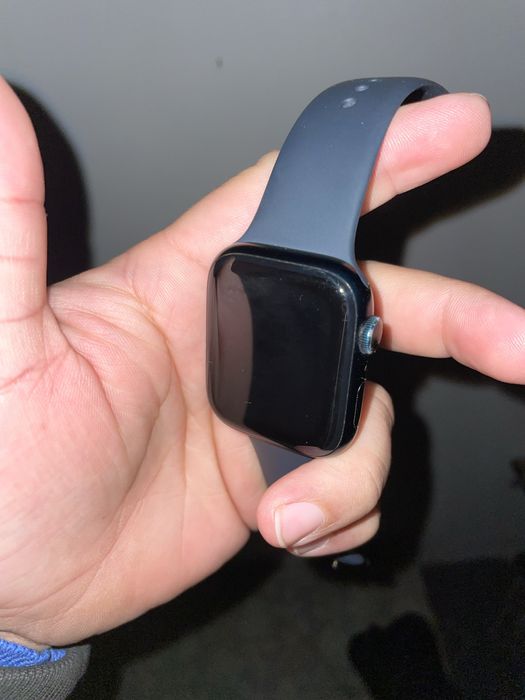 Apple Watch Series 7.  45 mm o‘lchamli